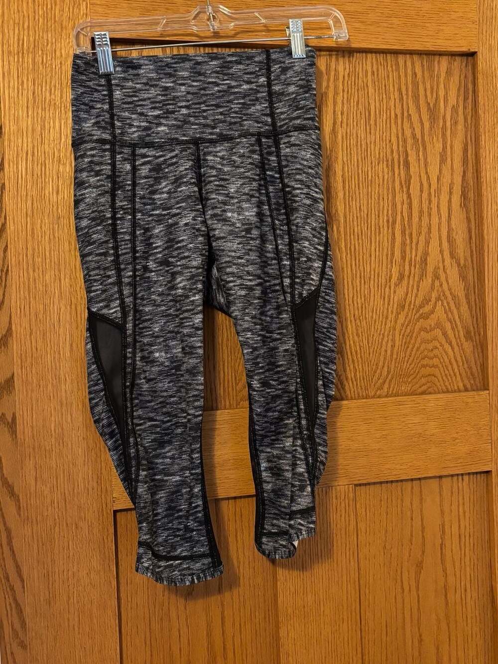Lululemon Athletica Black and White Space Dye Leggings with Mesh Panels Size 4 Y